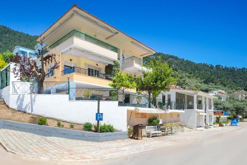 Golden Beach Maisonettes Villa Chrisi Ammoudia Esterno foto